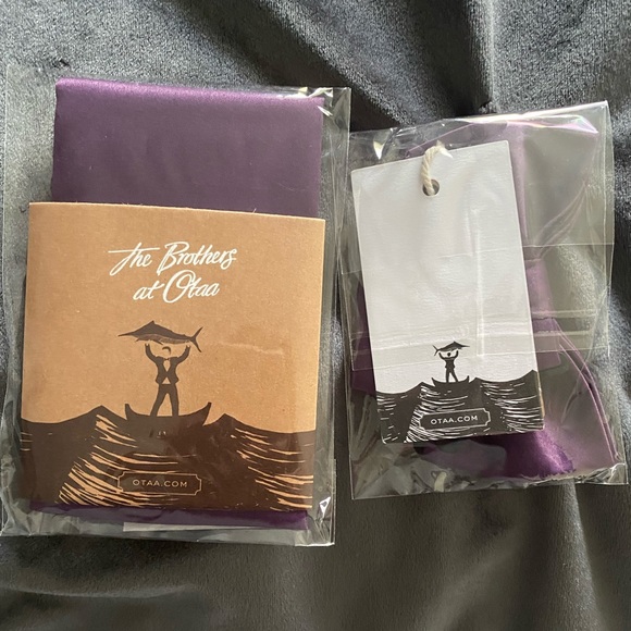 NWT OTAA Aubergine Bow Tie and Pocket Square - Picture 5 of 5